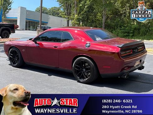 Used 2022 Dodge Challenger R/T RWD image 6