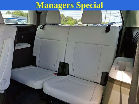 Used 2025 Hyundai Santa Fe Calligraphy AWD/4WD image 10
