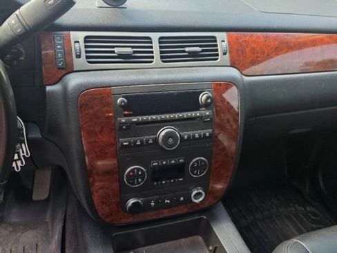 Used 2010 Chevrolet Silverado 2500 LTZ AWD/4WD image 8