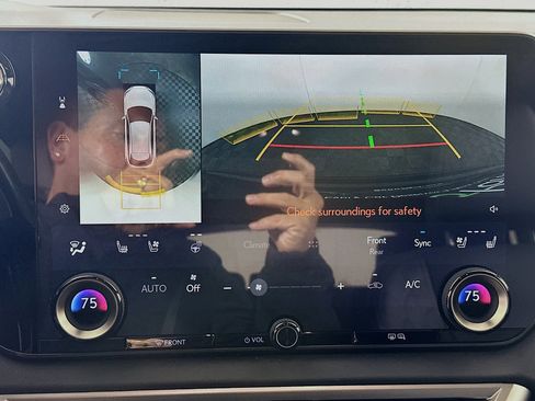 Used 2024 Lexus RX 350 Premium image 23