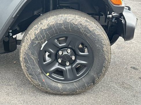 New 2026 Jeep Gladiator Sport image 15