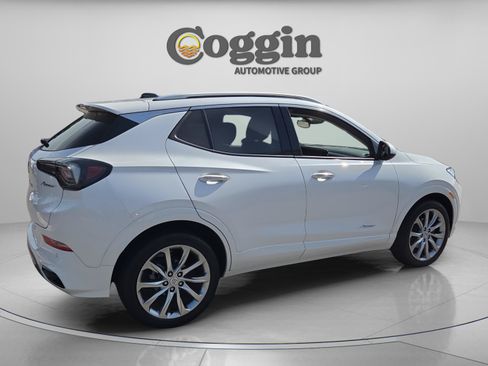 Used 2024 Buick Encore GX Avenir w/ Avenir Convenience Package FWD image 5
