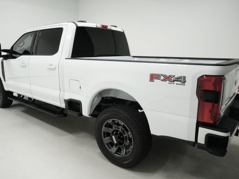 Used 2024 Ford F250 XLT w/ XLT Premium Package AWD/4WD image 5