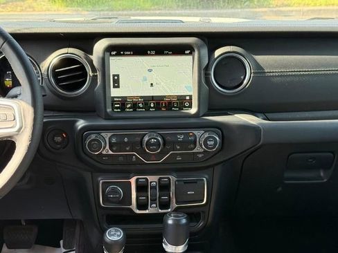 Used 2021 Jeep Wrangler Unlimited Sahara w/ Cold Weather Group AWD/4WD image 13