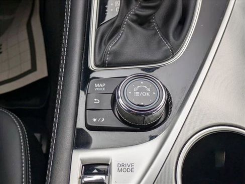 Used 2018 INFINITI Q60 3.0t Luxe w/ Sensory Package 3.0T Luxe image 17