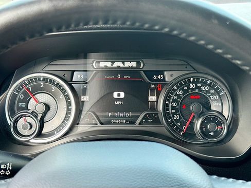 Used 2023 RAM 1500 Big Horn AWD/4WD image 36