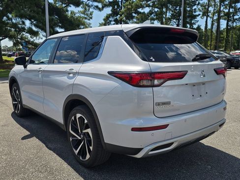 Used 2024 Mitsubishi Outlander SE FWD image 5
