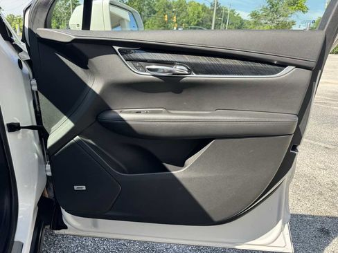 Used 2020 Cadillac XT6 Premium Luxury FWD image 34