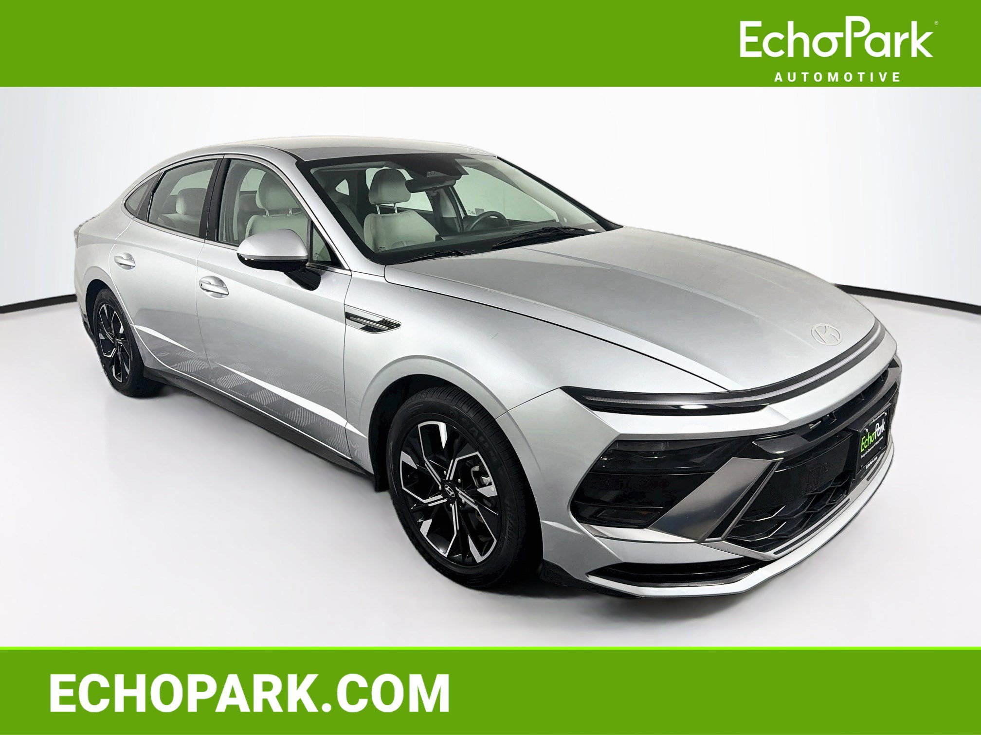 Used 2025 Hyundai Sonata SEL FWD image 1