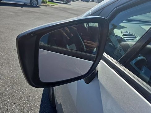 Used 2023 Nissan Versa SV image 30