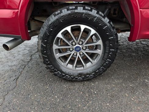 Used 2018 Ford F150 XLT w/ Equipment Group 302A Luxury AWD/4WD image 11