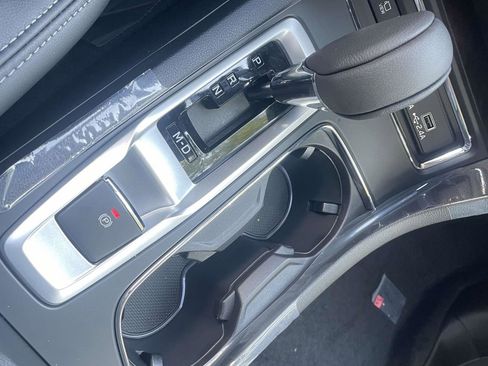 New 2025 Subaru Ascent Limited w/ Popular Package #2 image 14