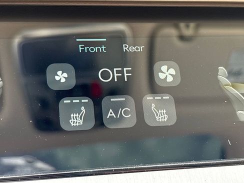 New 2026 Genesis GV70 2.5T Select image 18