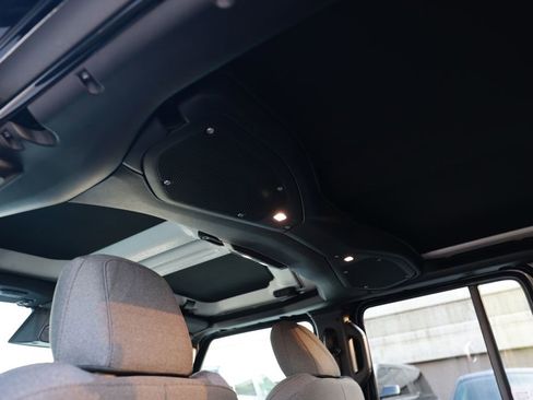 New 2026 Jeep Gladiator Sport image 28