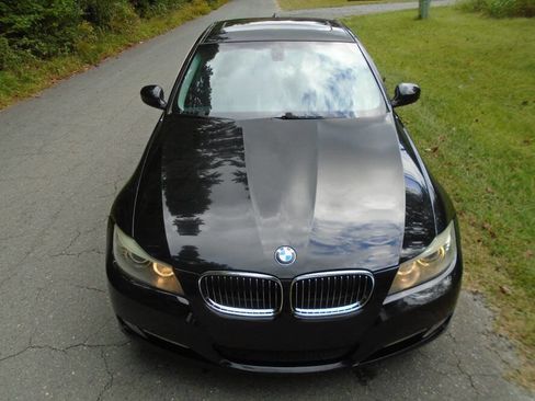 Used 2009 BMW 335i Sedan w/ Premium Pkg image 2