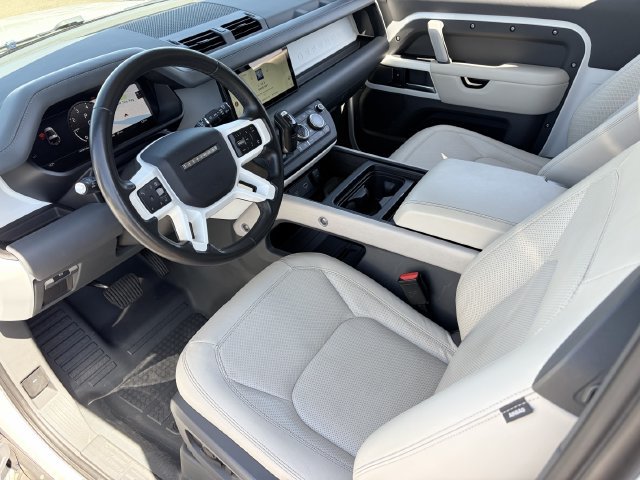Used 2024 Land Rover Defender 90 S AWD/4WD image 5