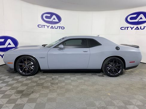 Used 2022 Dodge Challenger R/T w/ Plus Package image 6
