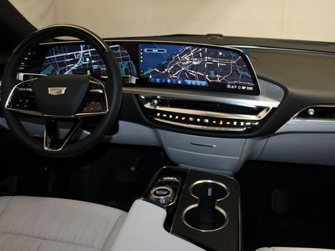 New 2026 Cadillac Lyriq Luxury image 13