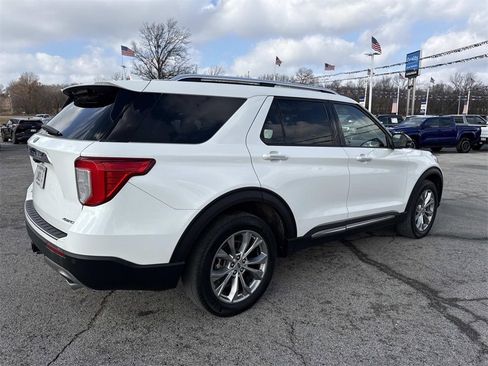 Used 2022 Ford Explorer Limited w/ Equipment Group 301A image 7