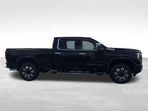 New 2026 GMC Sierra 2500 Denali w/ Denali Reserve Package AWD/4WD image 6