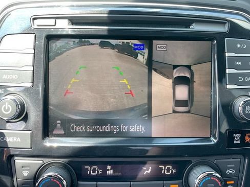 Used 2021 Nissan Maxima SR w/ Sport Mat Group FWD image 21