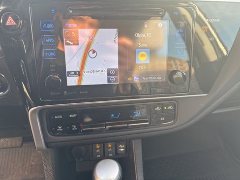 Used 2017 Toyota Corolla L image 13