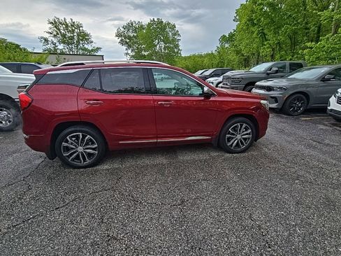 Used 2018 GMC Terrain Denali w/ Advanced Safety Package AWD/4WD image 9