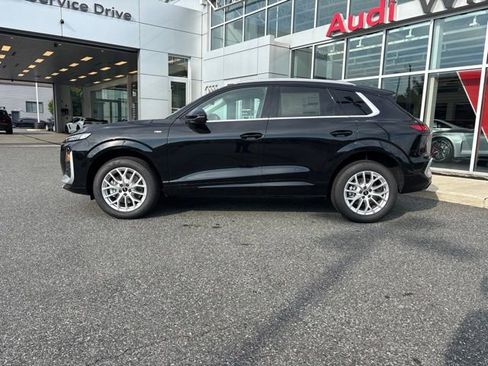 New 2026 Audi Q3 quattro 2.0T AWD/4WD image 2