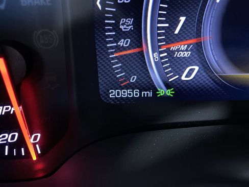 Certified 2016 Chevrolet Corvette Z06 w/ 3LZ Preferred Equipment Group image 4