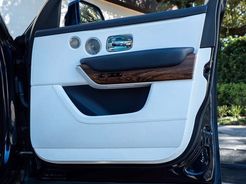 Certified 2022 Rolls-Royce Cullinan image 62