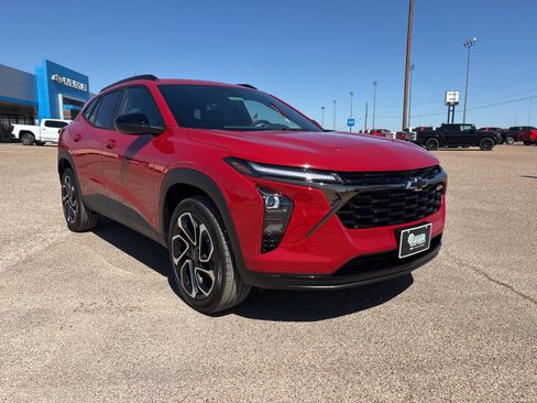 New 2026 Chevrolet Trax RS w/ Driver Confidence Package image 8