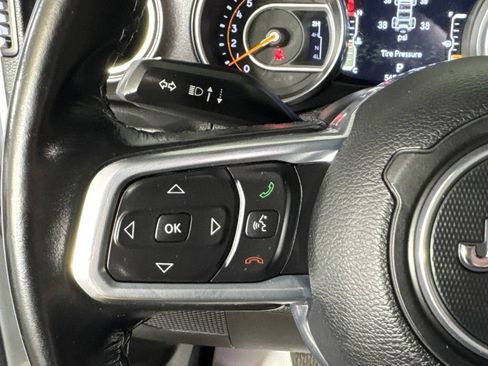 Used 2021 Jeep Wrangler Unlimited Sahara AWD/4WD image 19