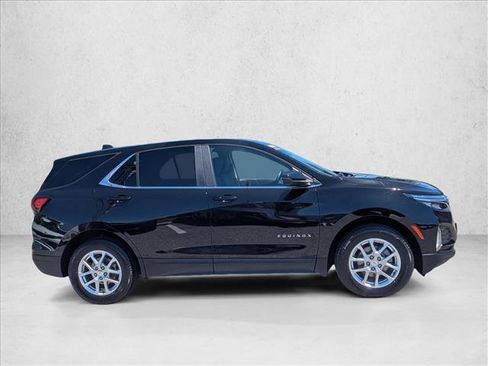 Used 2024 Chevrolet Equinox LT AWD/4WD image 4