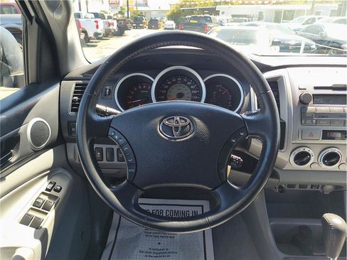 Used 2009 Toyota Tacoma PreRunner RWD image 7