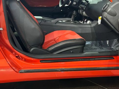 Used 2010 Chevrolet Camaro SS w/ Interior Accent Trim Package RWD image 38