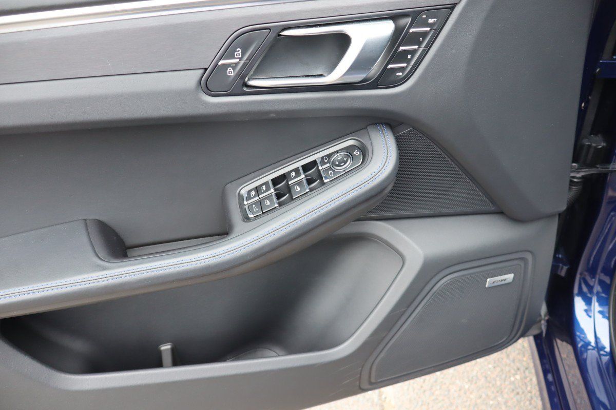 Used 2023 Porsche Macan GTS w/ Premium Package Plus AWD/4WD image 10