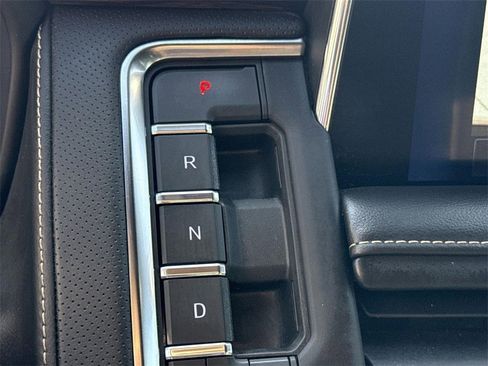 Used 2023 Chevrolet Tahoe Premier image 14