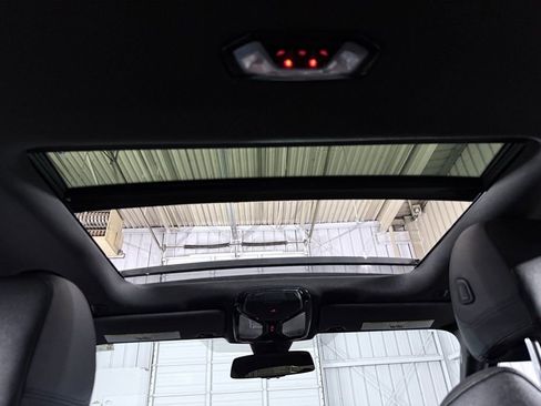 Used 2020 BMW 330i xDrive Sedan w/ Driving Assistance Package image 41