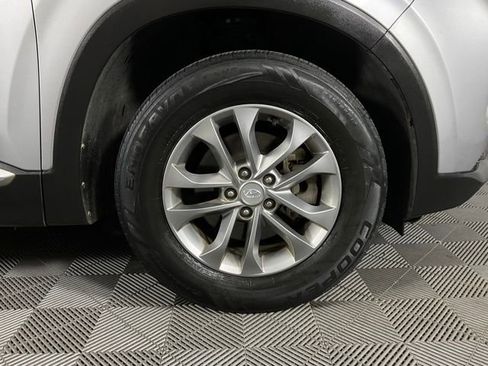 Used 2020 Hyundai Santa Fe SE w/ Cargo Package image 10