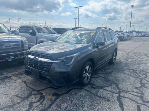 Used 2023 Subaru Ascent Premium w/ Convenience Package AWD/4WD image 2
