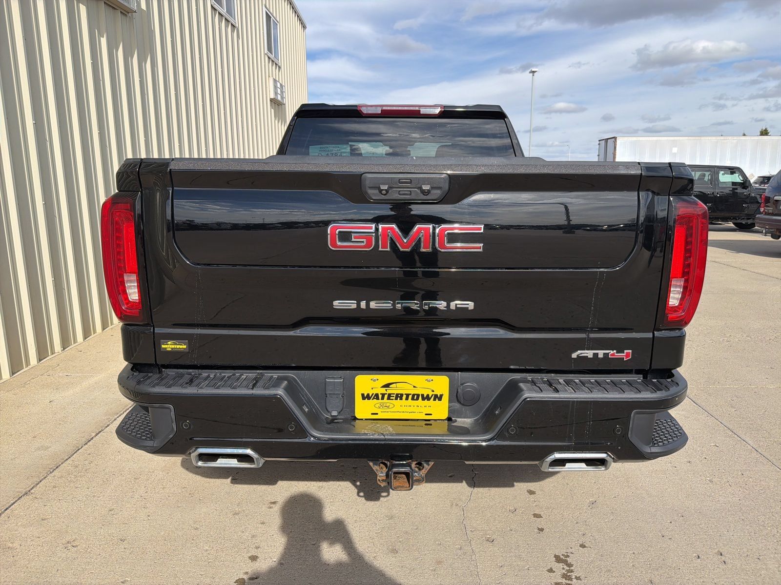Used 2023 GMC Sierra 1500 AT4 AWD/4WD image 6