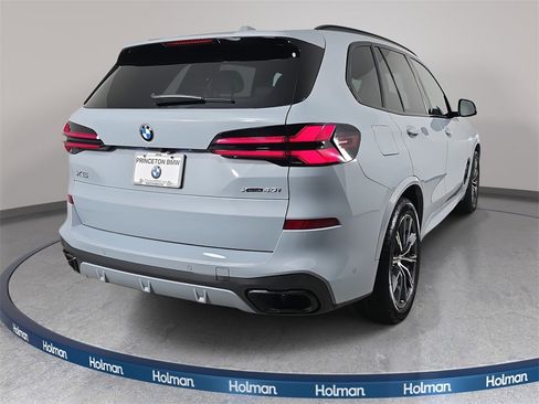 Certified 2025 BMW X5 xDrive40i w/ M Sport Package image 5