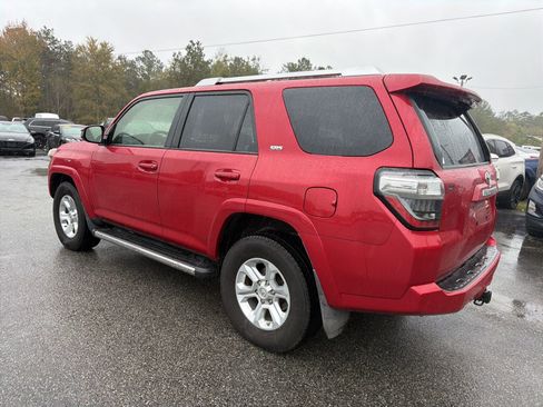 Used 2018 Toyota 4Runner SR5 image 6