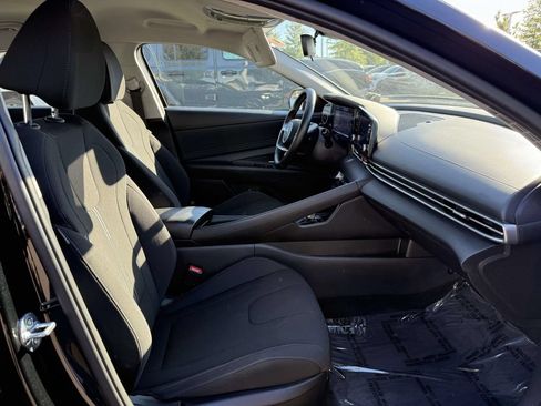 Used 2021 Hyundai Elantra SEL w/ Convenience Package FWD image 14
