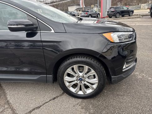 Used 2022 Ford Edge Titanium w/ Equipment Group 301A image 2