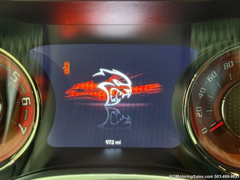 Used 2015 Dodge Challenger SRT Hellcat RWD image 2