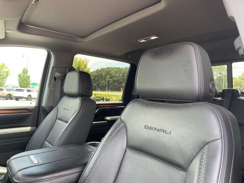 Used 2024 GMC Sierra 2500 Denali w/ Technology Package AWD/4WD image 22