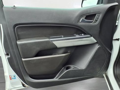 Used 2022 Chevrolet Colorado LT w/ Fleet Safety Package RWD image 11