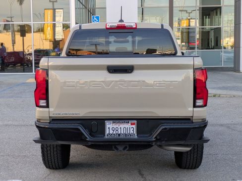 Used 2023 Chevrolet Colorado Z71 w/ Z71 Convenience Package 2 image 6