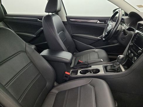 Used 2020 Volkswagen Passat 2.0T R-Line FWD image 21